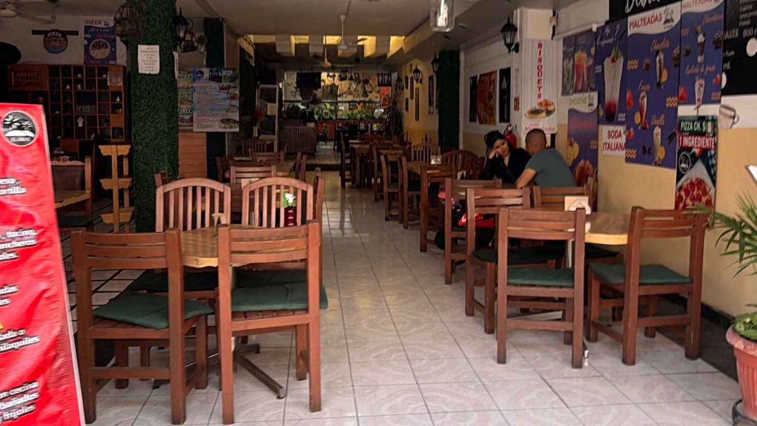 Baja afluencia en restaurantes de Cuautla durante arranque del Mundial
