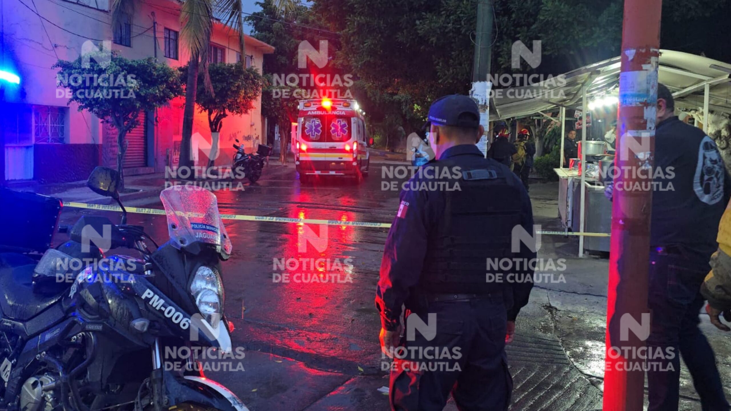 Muere hombre en taquería en Cuautla tras ser atacado a balazos