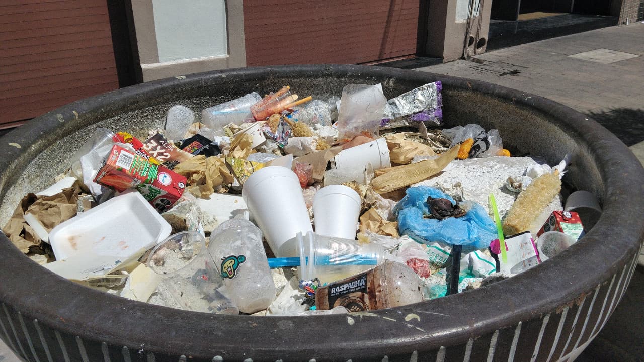 Piden no tirar basura para evitar inundaciones