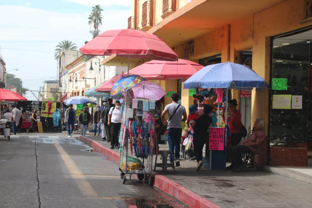 Cuautla alerta por falsos cobros a comerciantes; llama a denunciar irregularidades