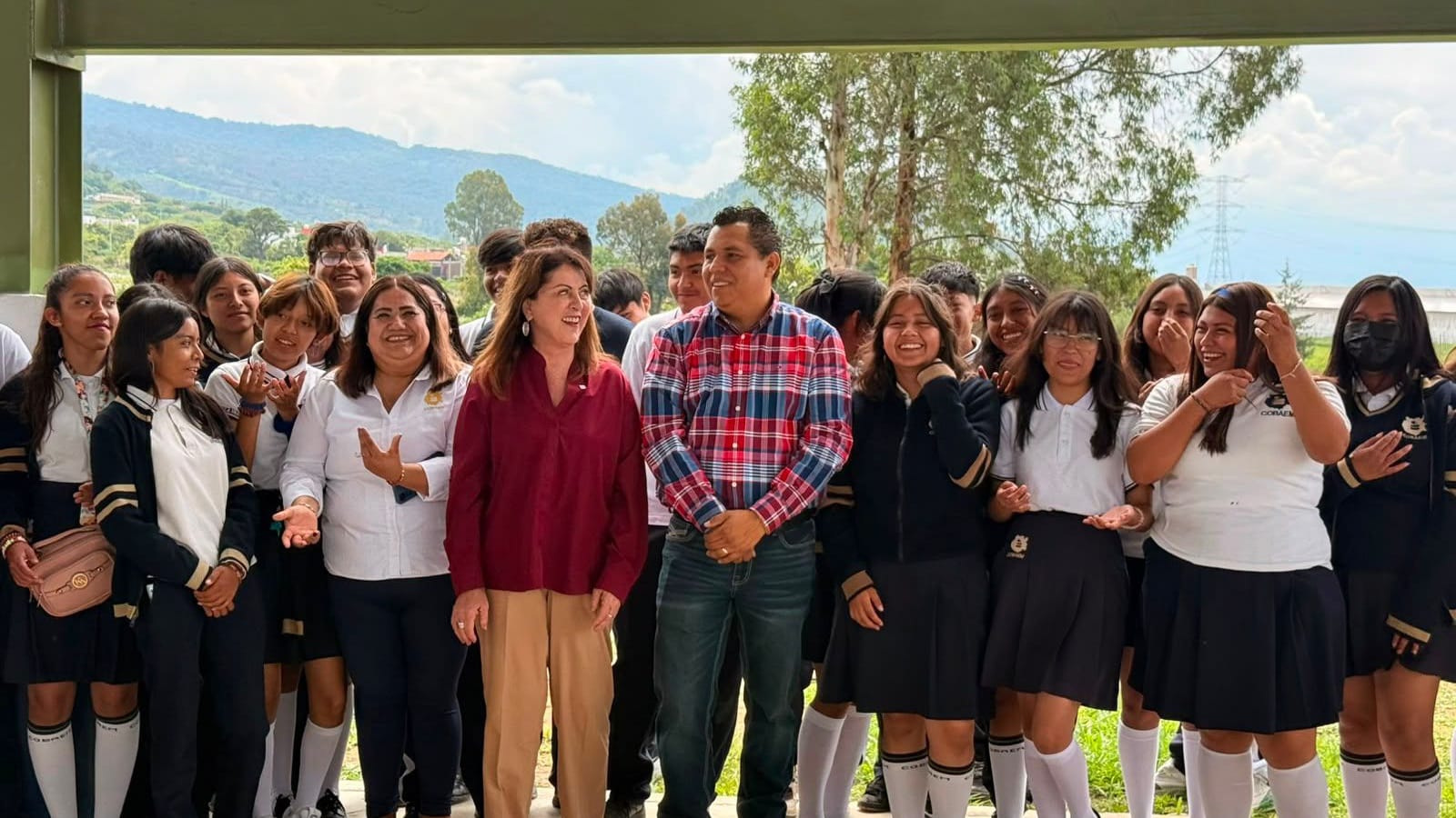 Fortalecen infraestructura educativa en Totolapan con nueva techumbre para EMSaD
