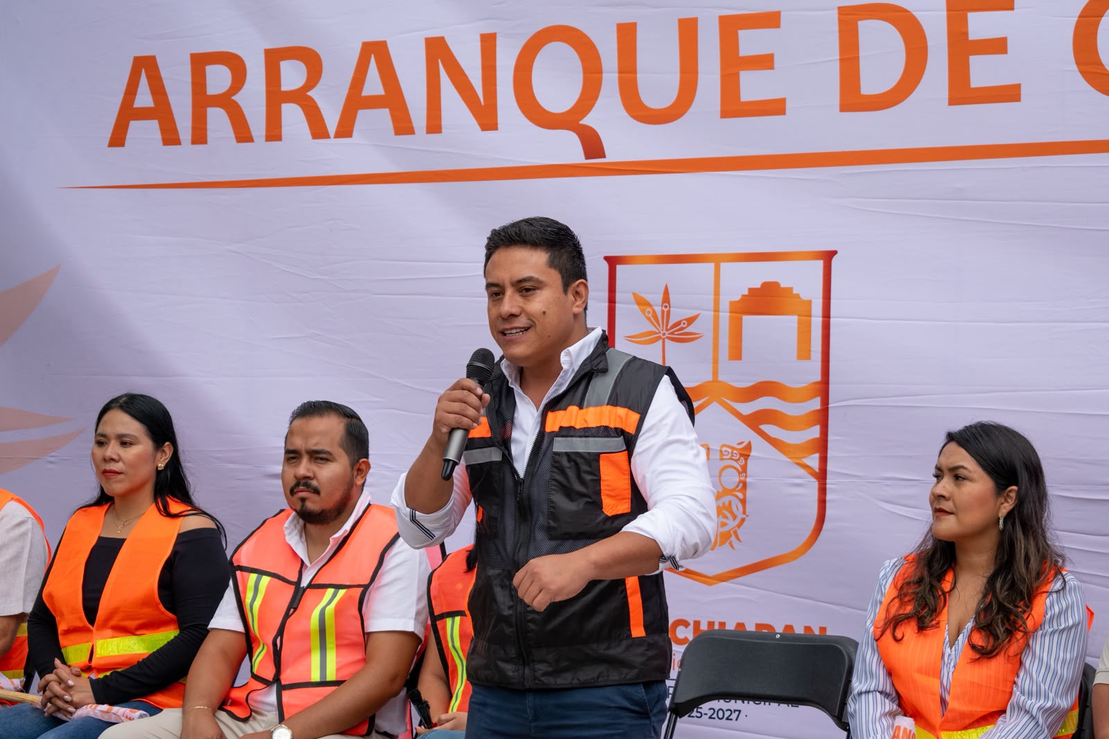 Tras 30 años de espera, entregan techumbre al CAM de Axochiapan