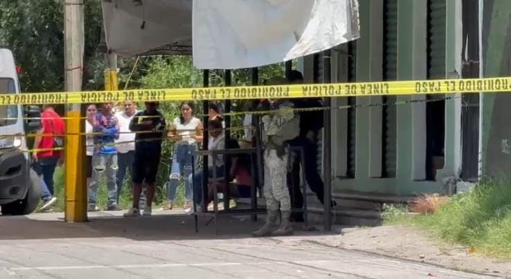 Ejecutan a un hombre dentro de un negocio en el municipio de Tetecala