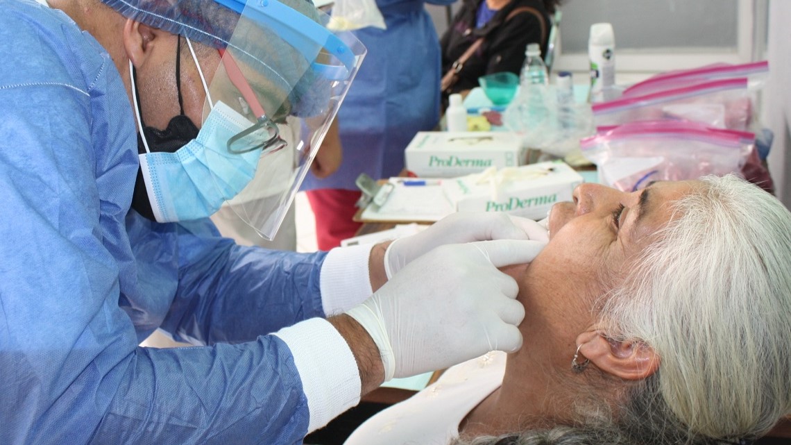 Abren convocatoria en Jonacatepec para el programa gratuito de prótesis dentales
