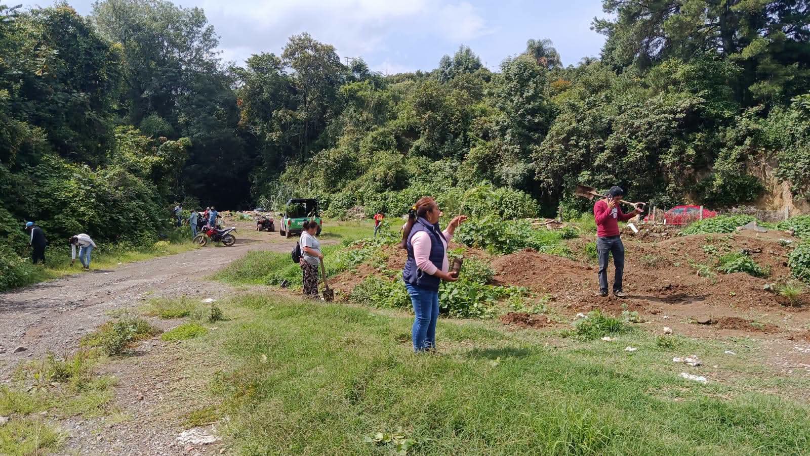 Impulsan reforestación en Huecahuaxco; entregan mil árboles a la población