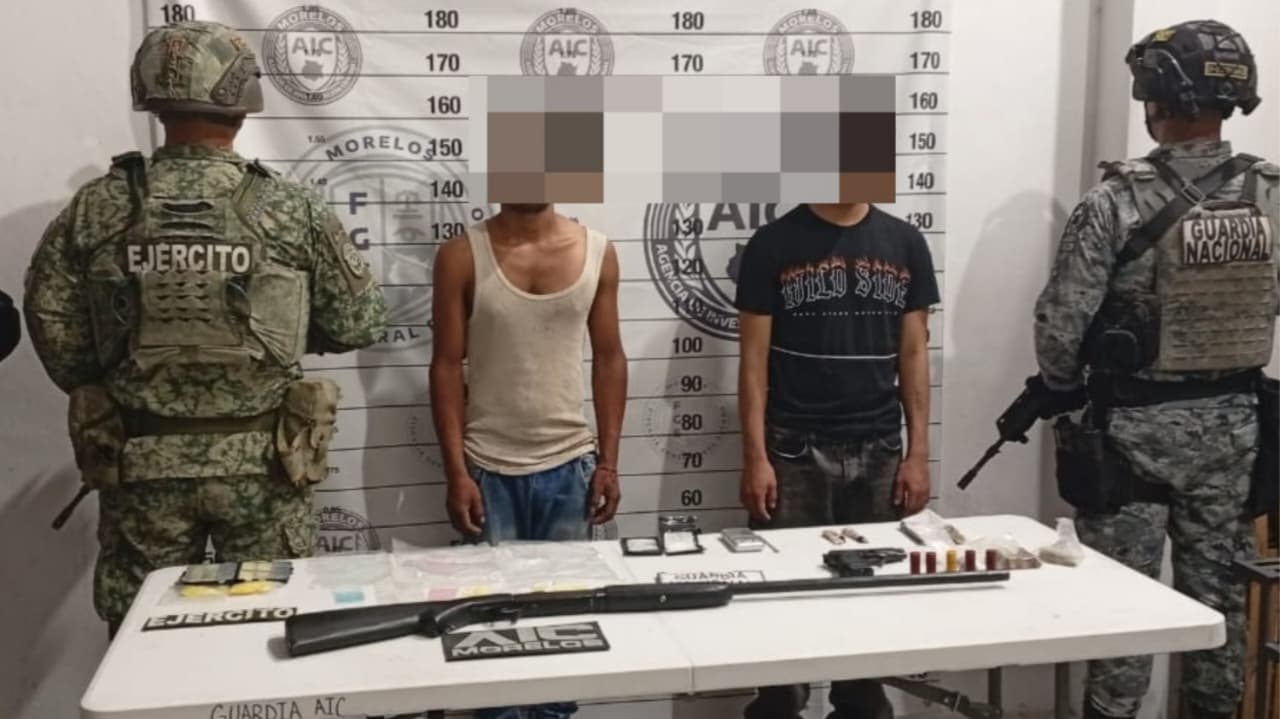 Catean vivienda en Axochiapan y detienen a dos por narcomenudeo