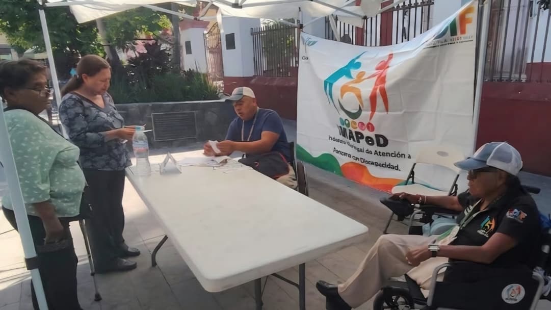 IMAPED acerca sus programas a la población con módulos itinerantes de información