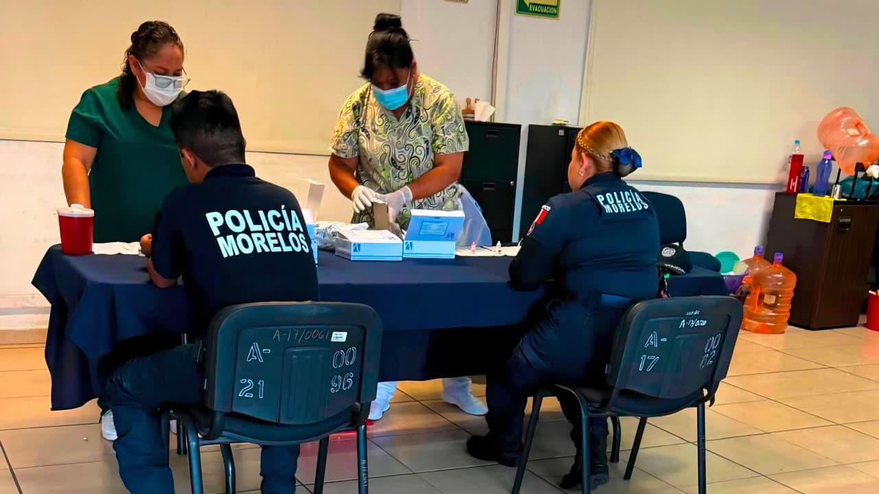 Realizan pruebas gratuitas de detección de VIH y hepatitis a policías de Cuautla