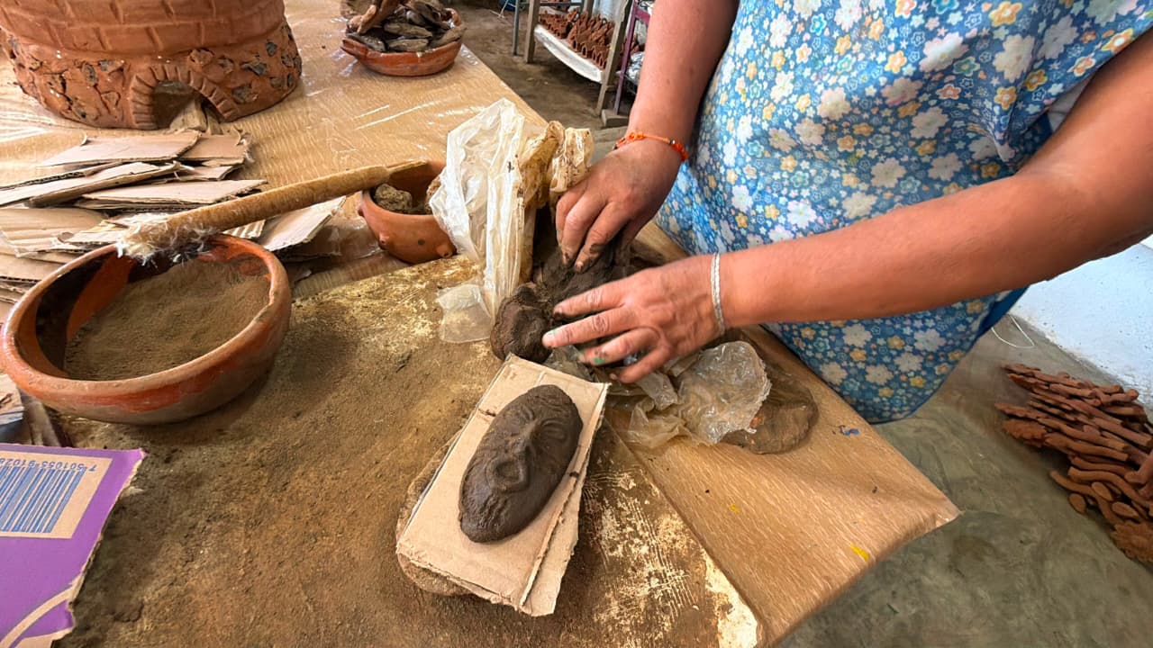 Alfareros de Tlayacapan abren sus talleres al turismo