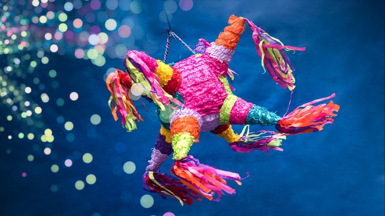 Piñateros de Cuautla adelantan producción para temporada de fiestas