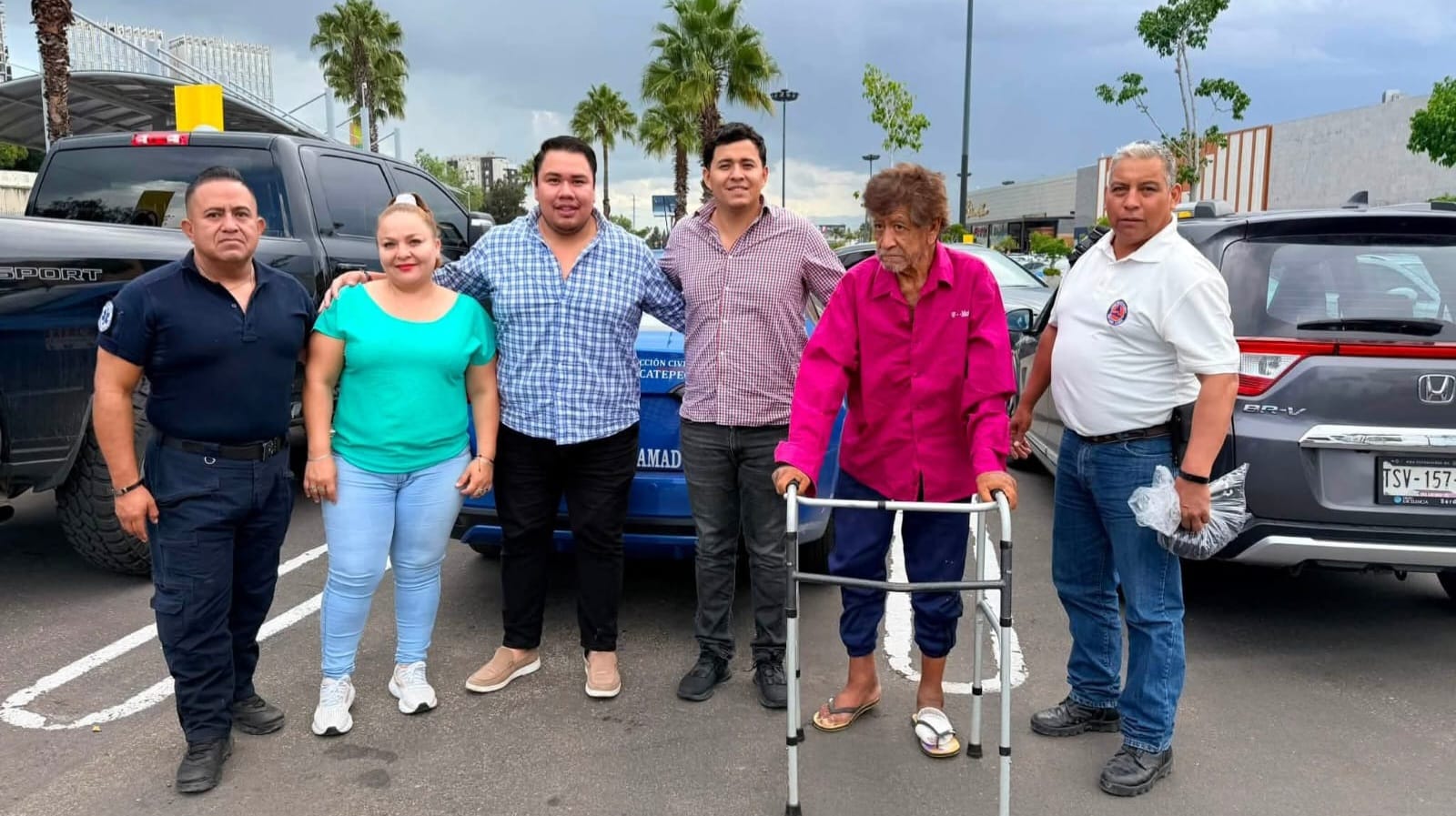 Ayudan adulto mayor a regresar a su lugar de origen