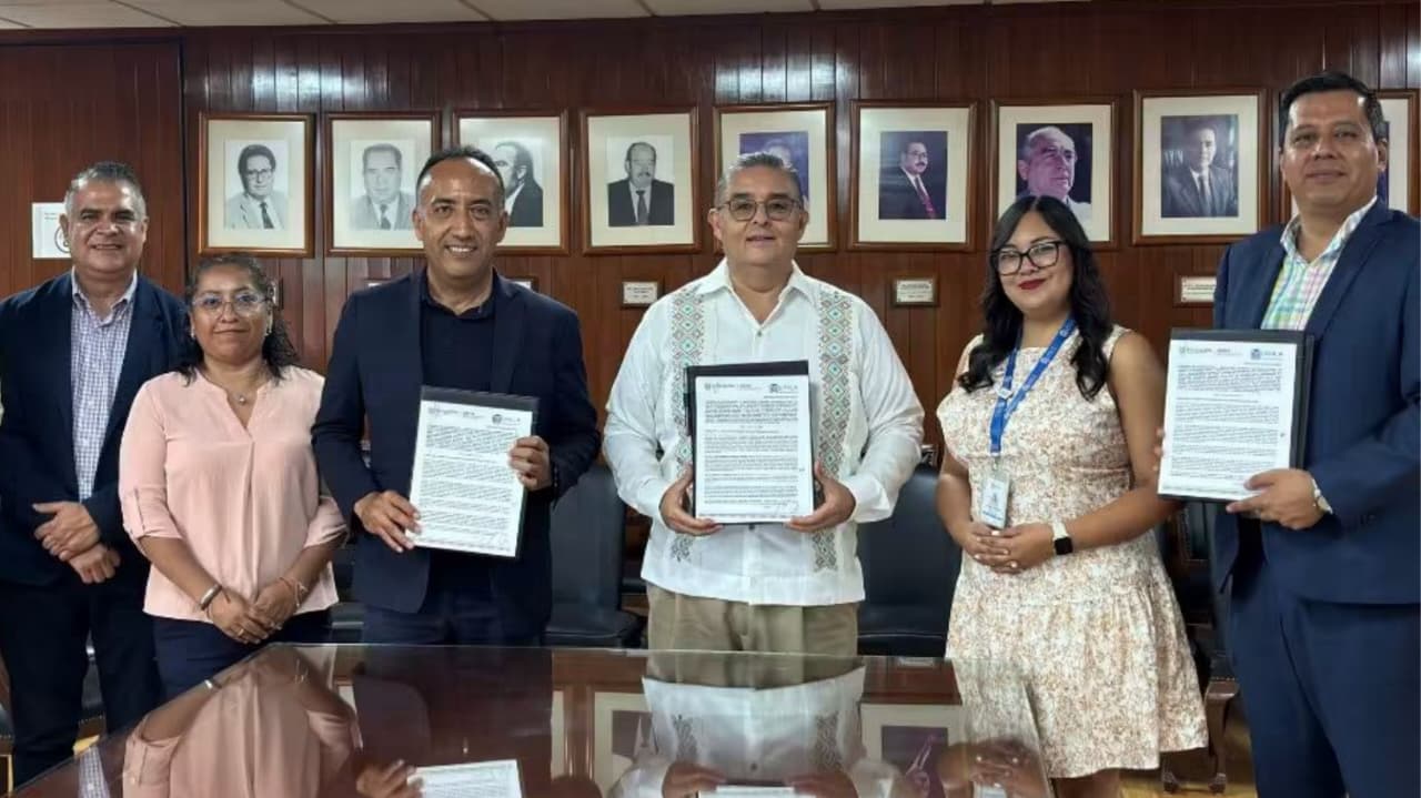 UNILA e IEBEM firman convenio para fortalecer el servicio social y las prácticas profesionales