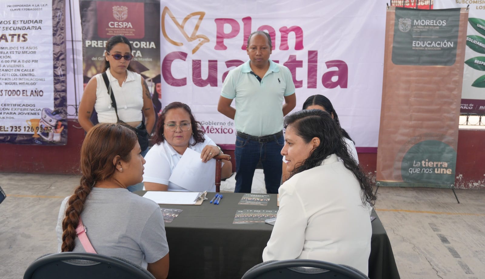 Acerca gobierno de Morelos servicios y oportunidades educativas a familias de Cuautla