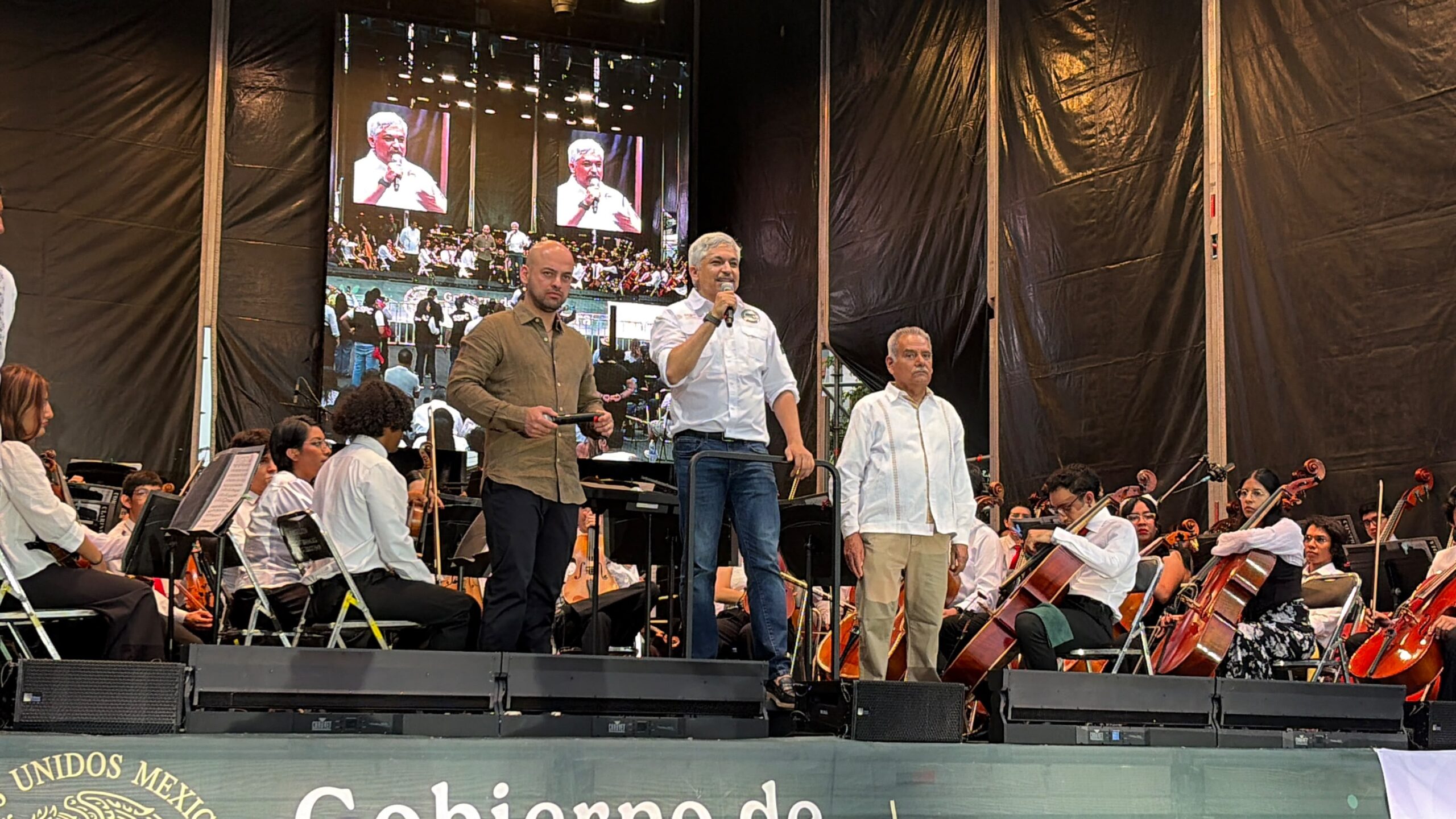 Cuautla vive concierto por la paz con la Orquesta Carlos Chávez y la Sonora Dinamita