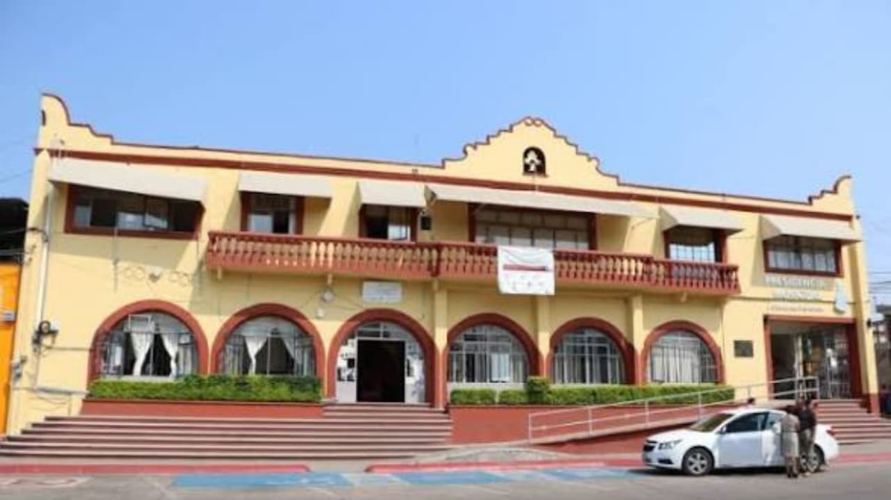 Exigen destitución del dirigente del Ayuntamiento de Jiutepec por lucrar con la muerte de una menor