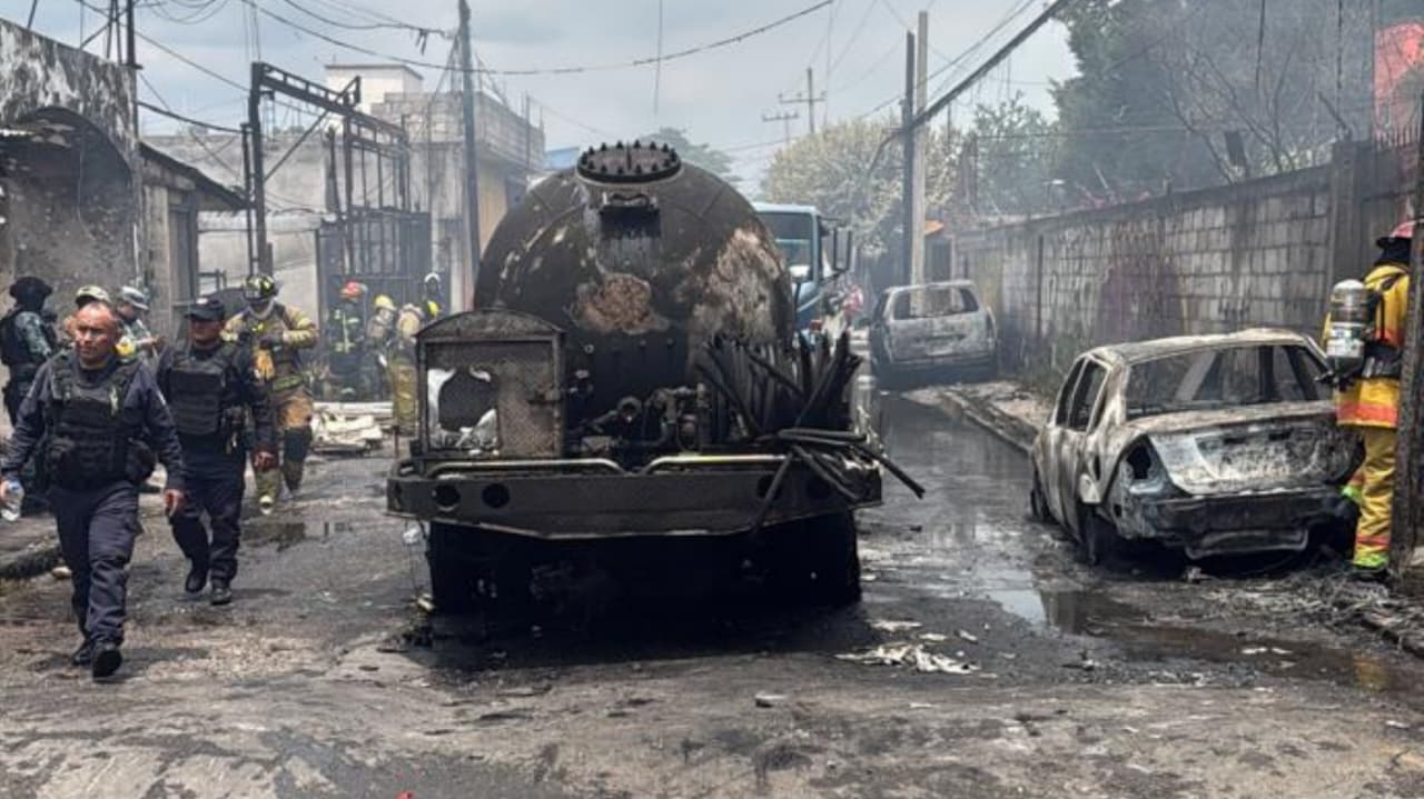 Fallece una de las víctimas de explosión de pipa en Cuernavaca