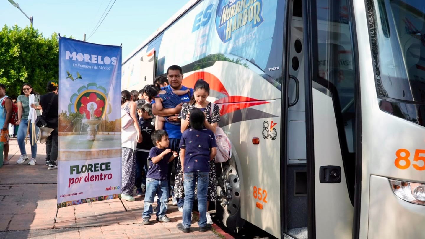 Turismo social beneficia a más de cien habitantes de Cuautla con viajes recreativos