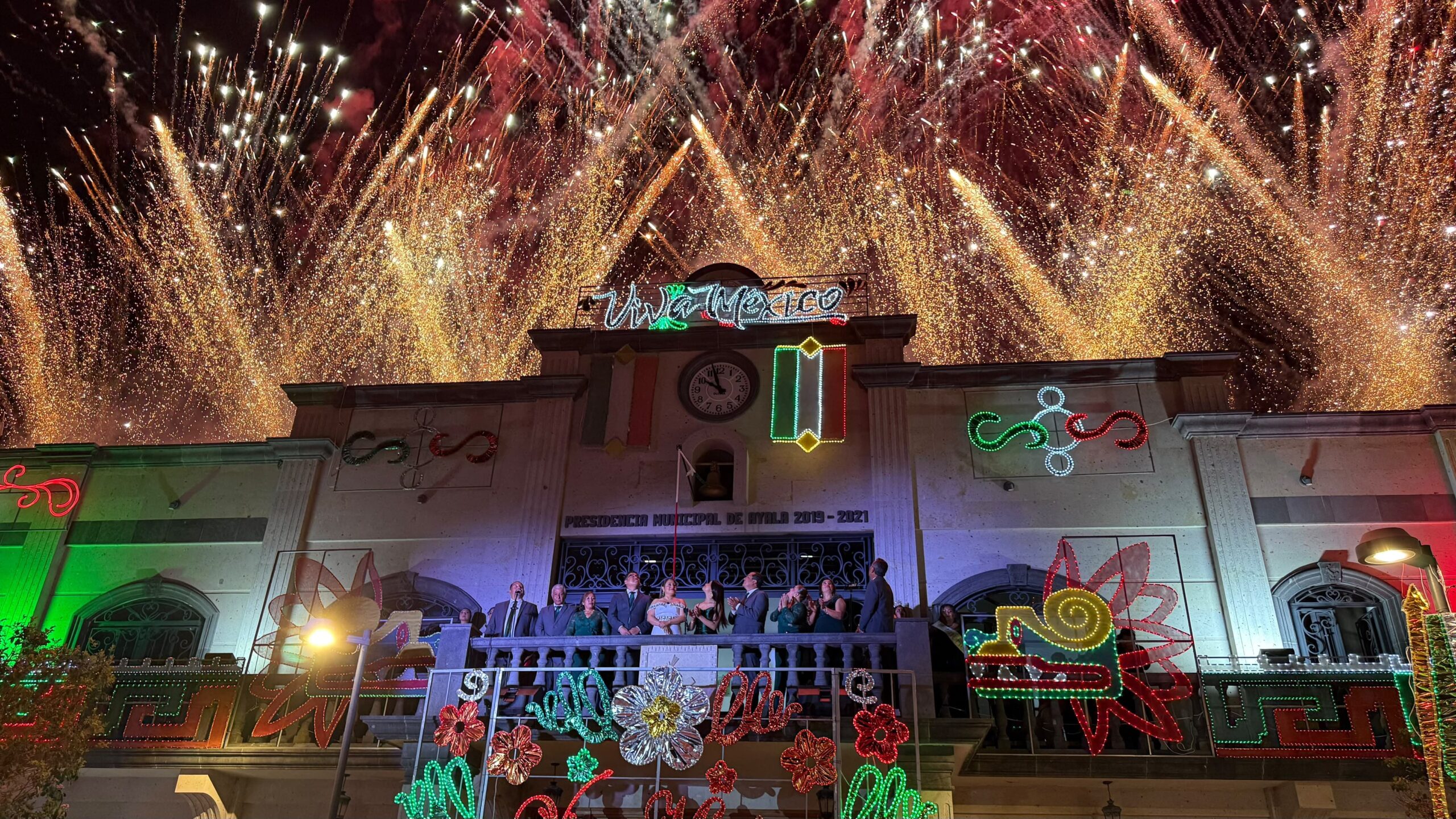 Ayala celebra a lo grande el Grito de Independencia
