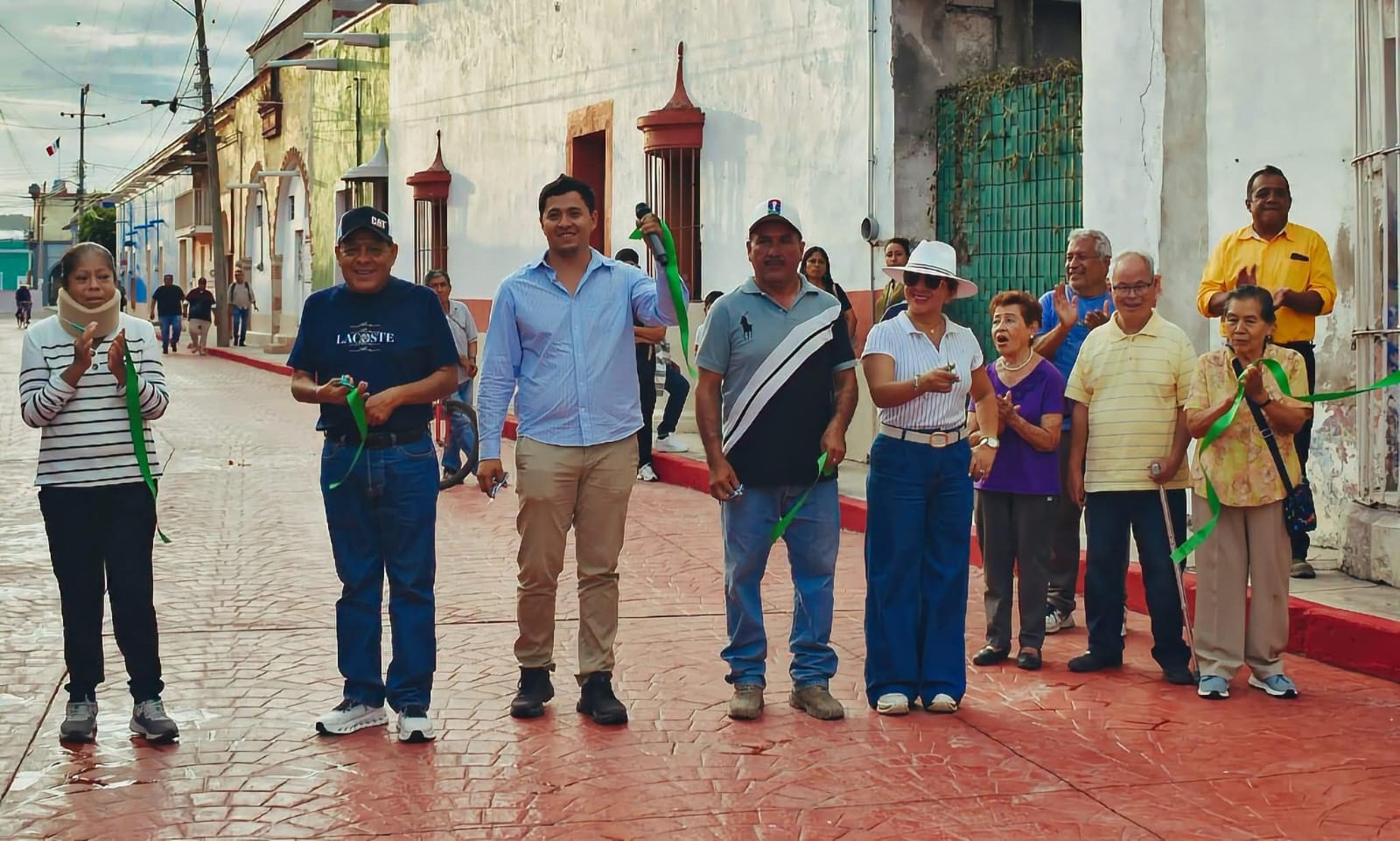 Entregan rehabilitación de la calle Miguel Hidalgo