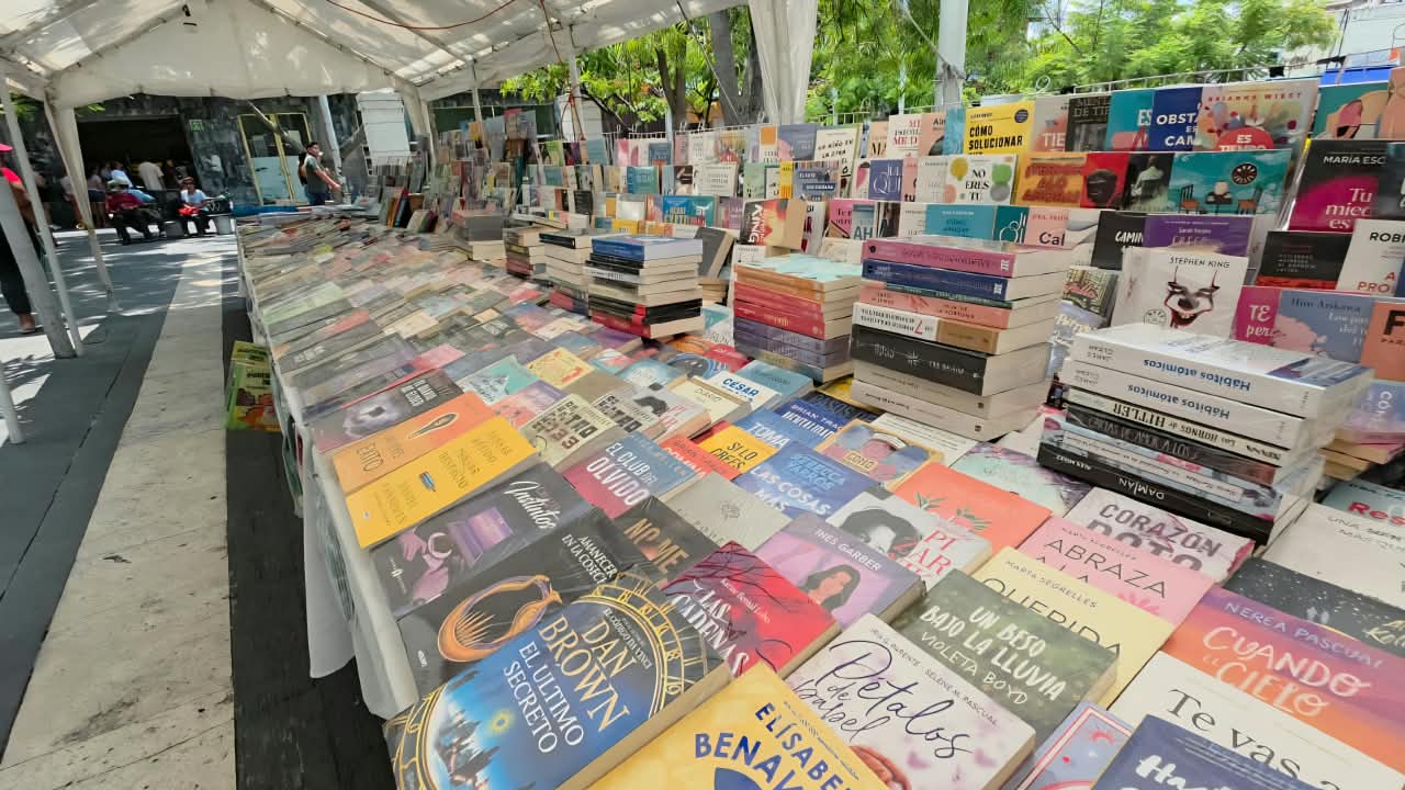 Disminuyen ventas de libros impresos ante avance de la digitalización