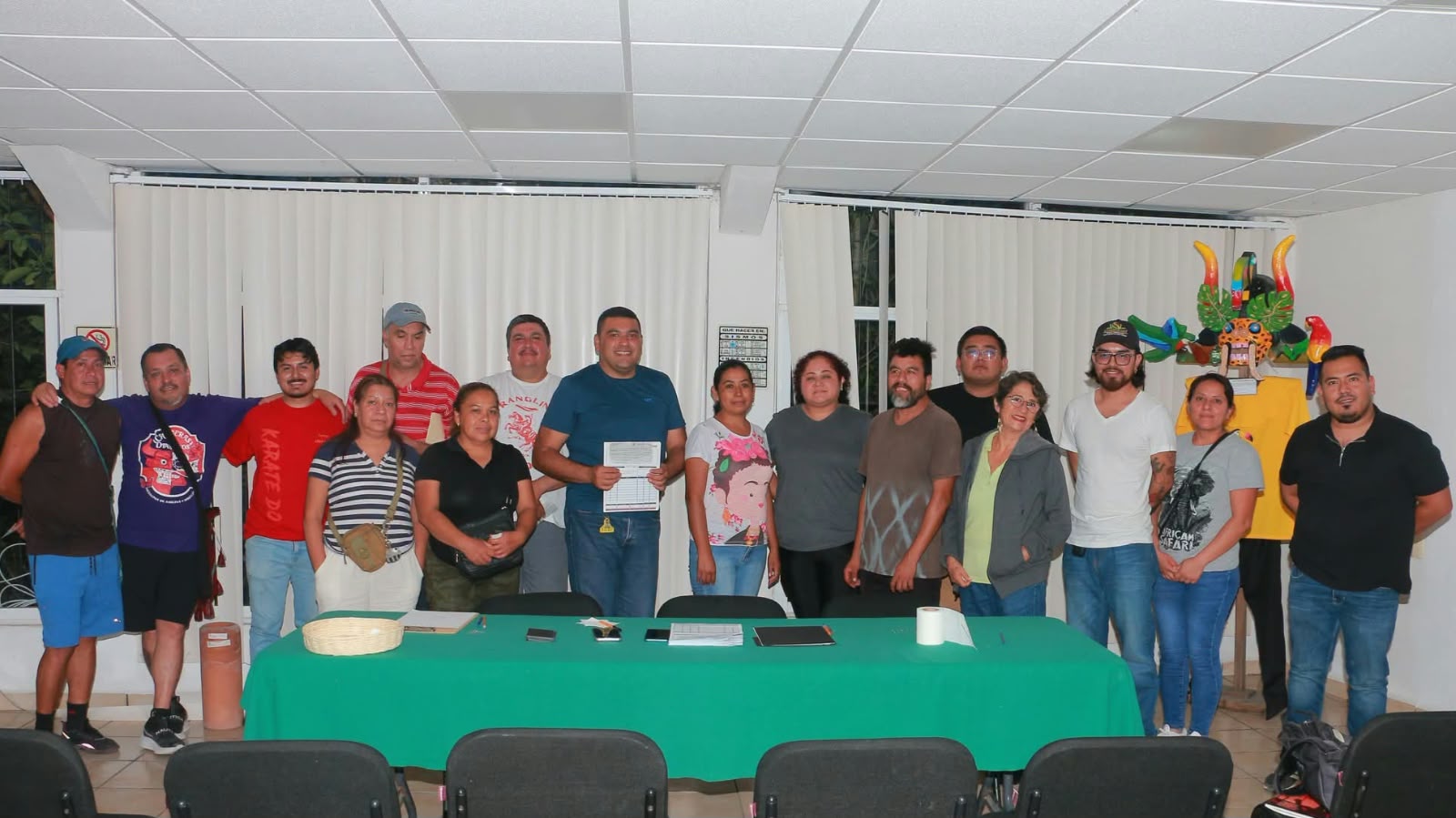 Zacualpan fortalece sus tradiciones con apoyo a comparsas