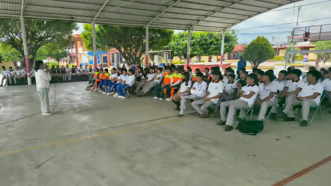 Refuerzan educación vial entre estudiantes de secundaria en Cuautla Refuerzan educación vial entre estudiantes de secundaria en Cuautla