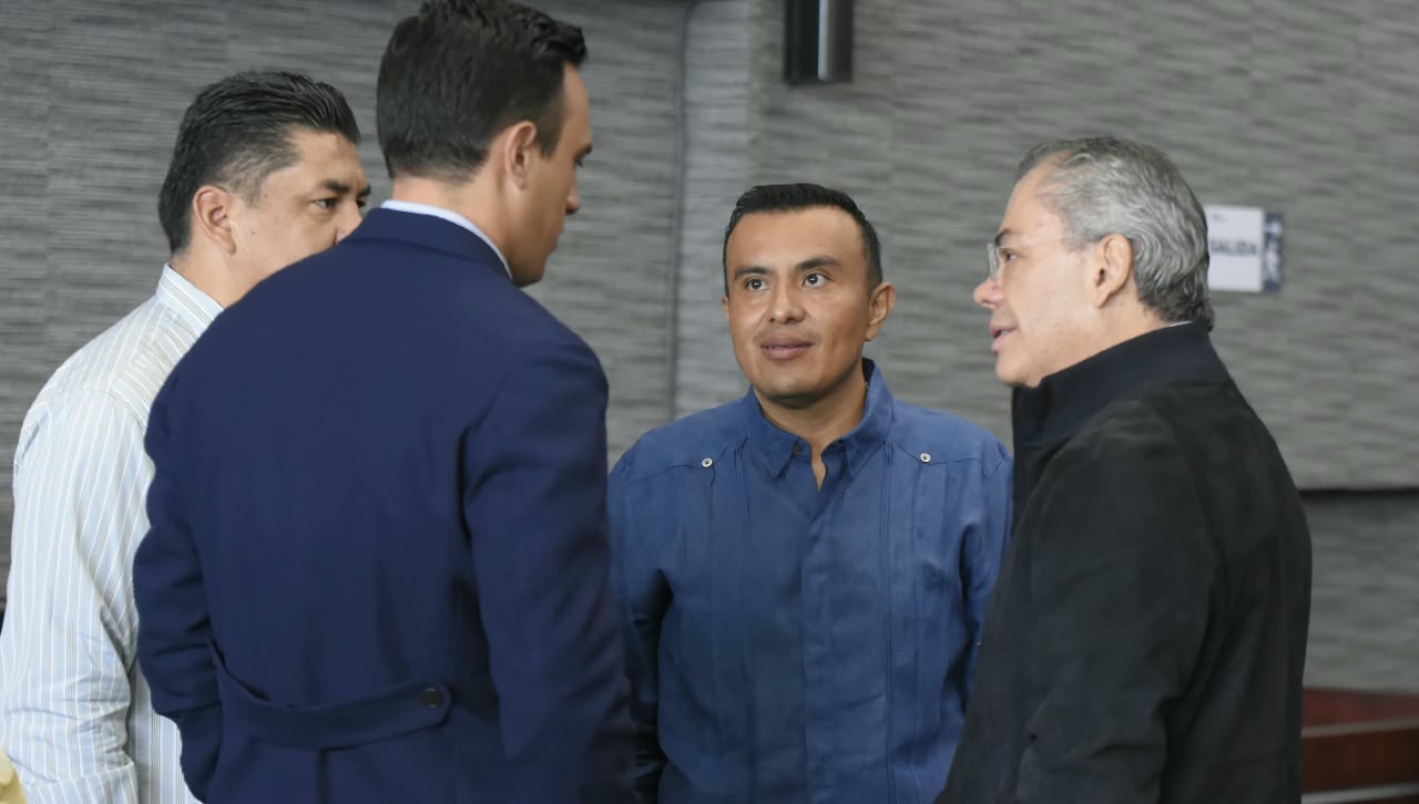 Morena cuestiona comparecencia de Bucio y acusa de «linchamiento político»