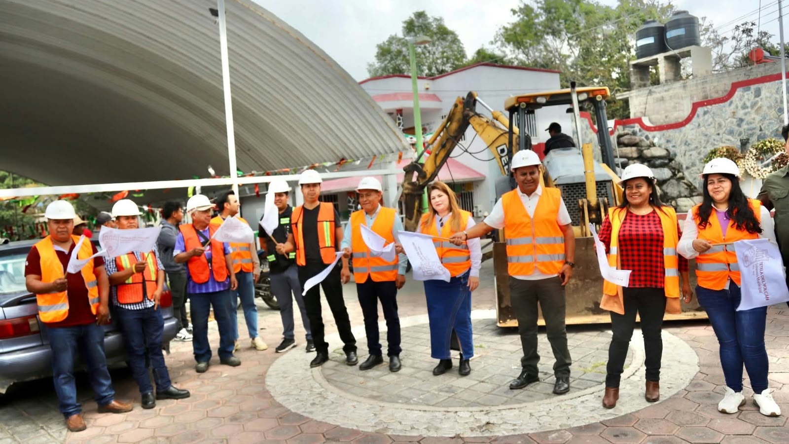 Arranca construcción de Plaza Cívica en San Pedro Tlalmimilulpan