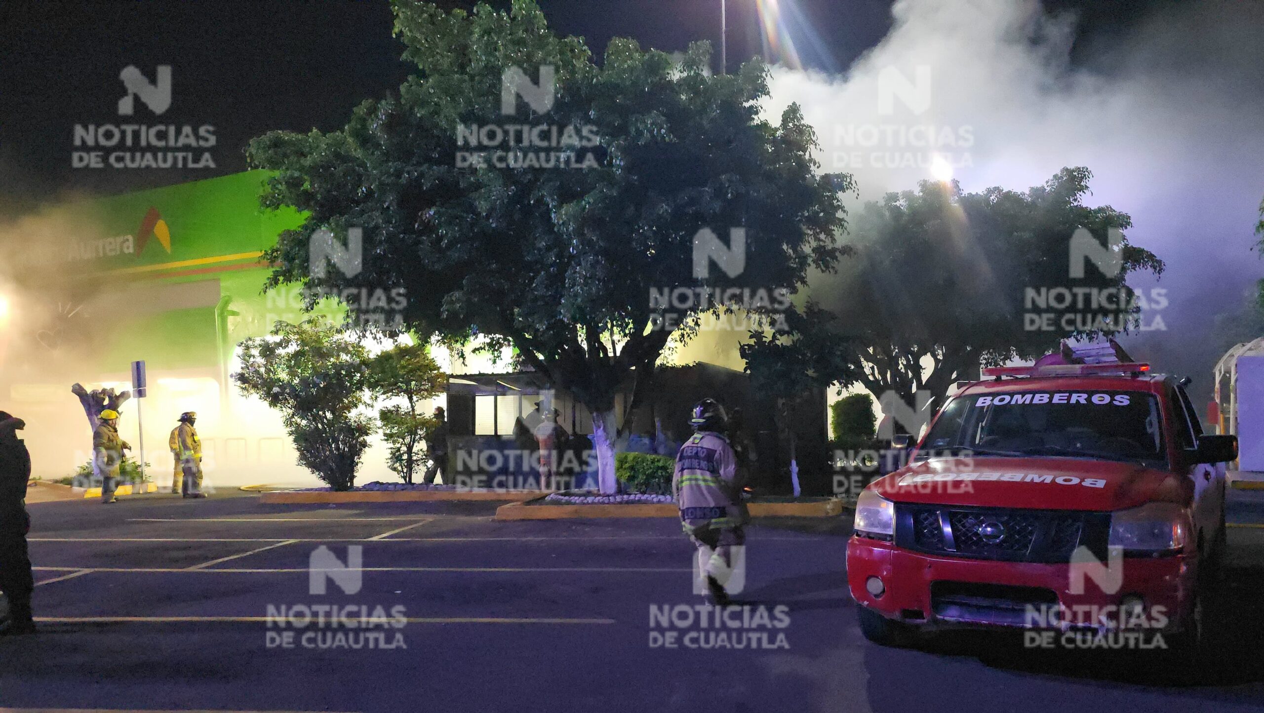 Incendian oficinas de estacionamiento en Bodega Aurrerá de Cuautla tras presuntas amenazas de extorsión