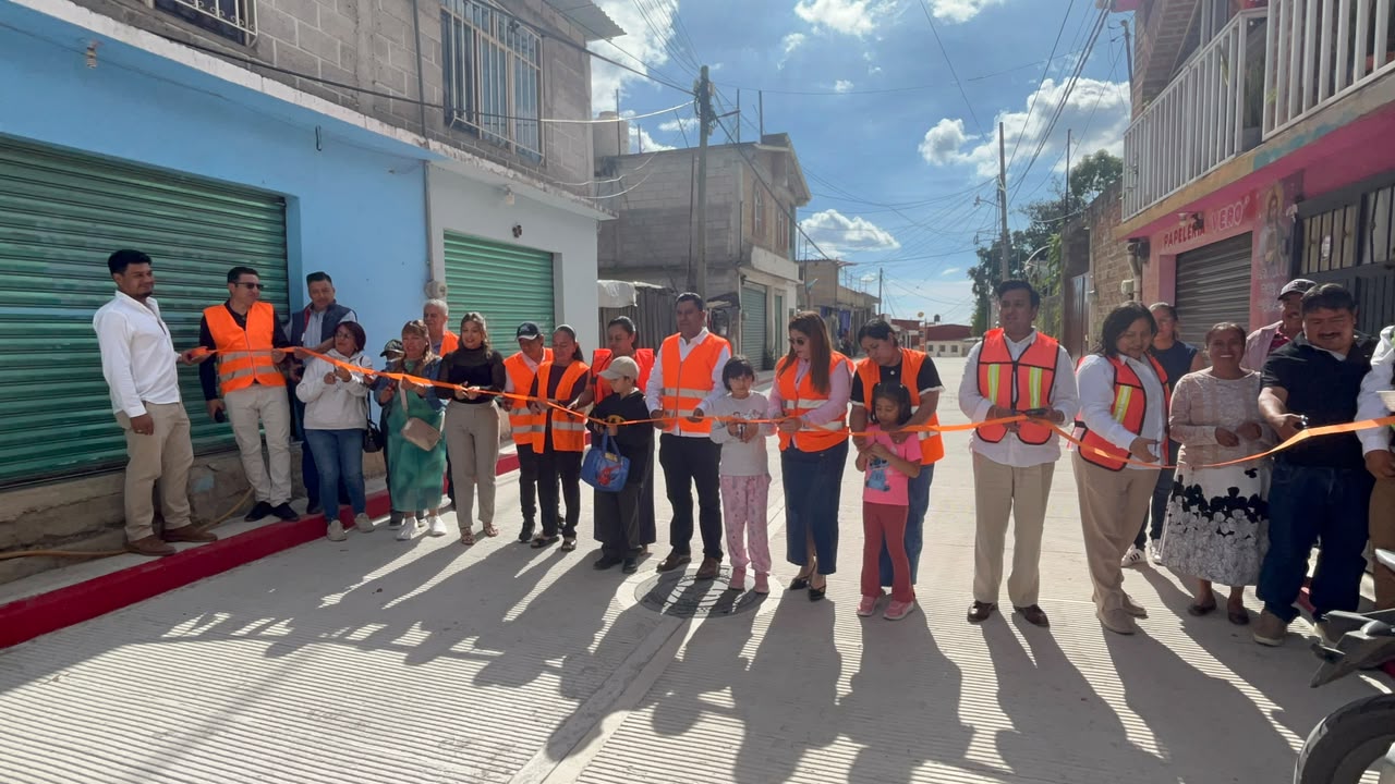 Inauguran pavimentación de la calle Emiliano Zapata en Tetela del Volcán Inauguran pavimentación de la calle Emiliano Zapata en Tetela del Volcán