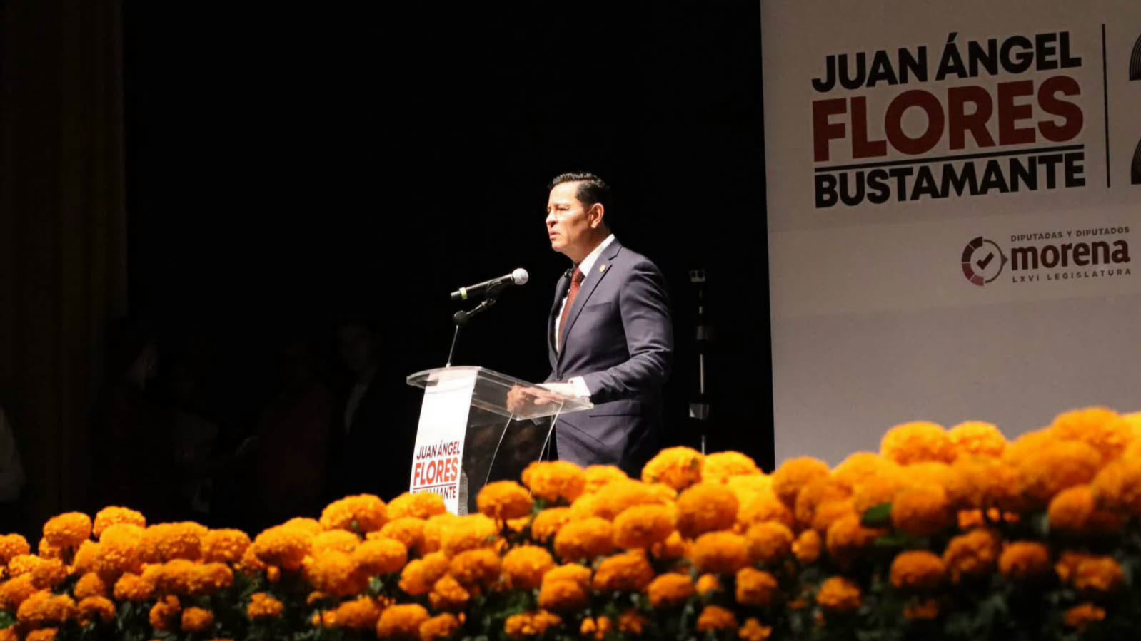 Rinde Juan Ángel Flores su segundo informe como Diputado Federal por Morelos Rinde Juan Ángel Flores su segundo informe como Diputado Federal por Morelos