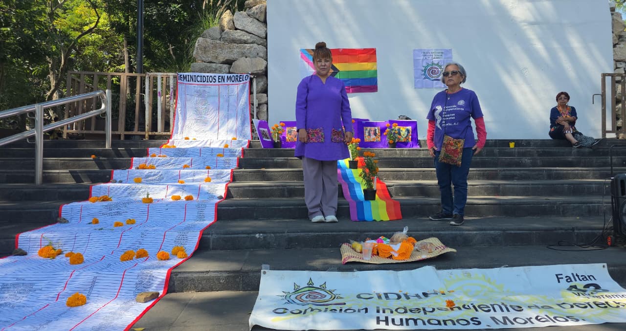 Colocan ofrenda en Morelos por víctimas de feminicidio Colocan ofrenda en Morelos por víctimas de feminicidio